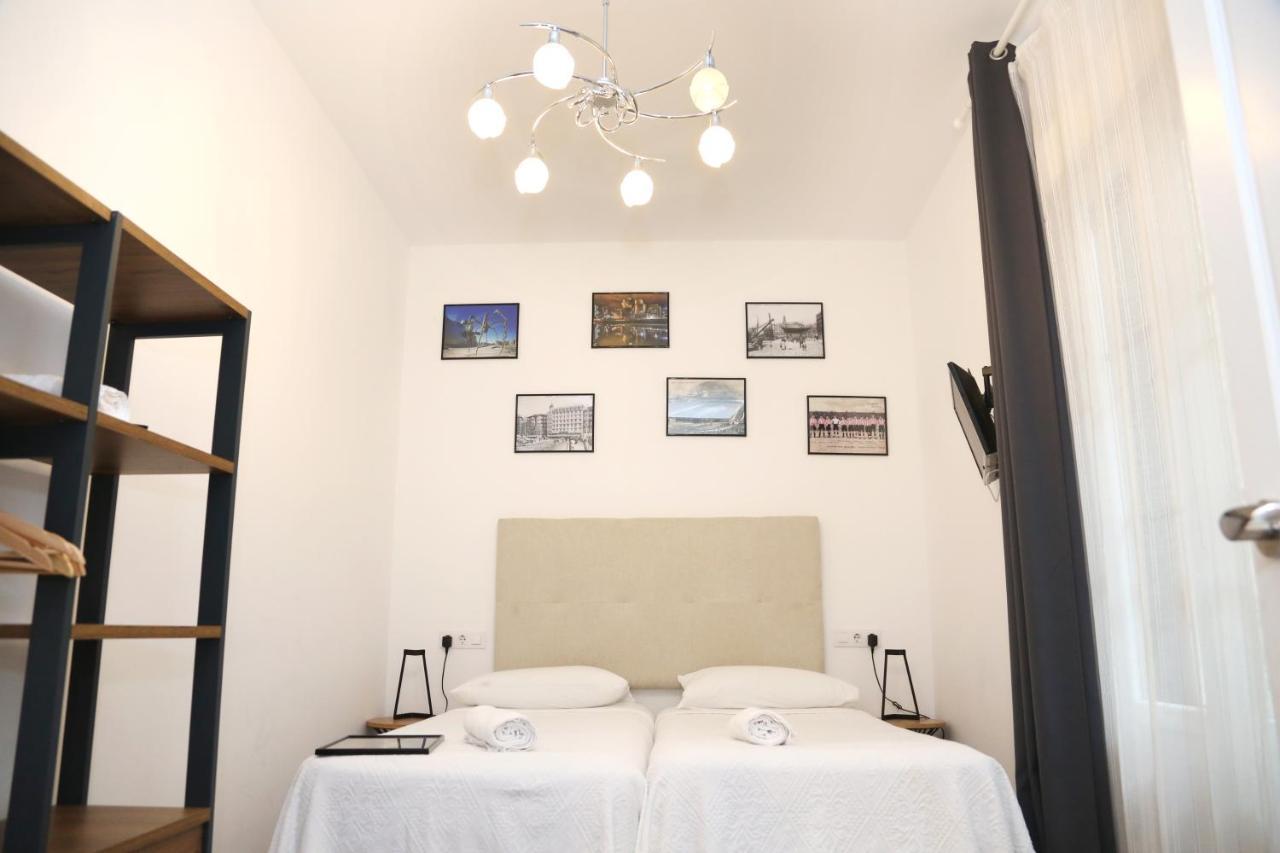 Piso Exclusivo Frente Al Casco Viejo Con Parking Gratis Apartment Bilbao Bagian luar foto