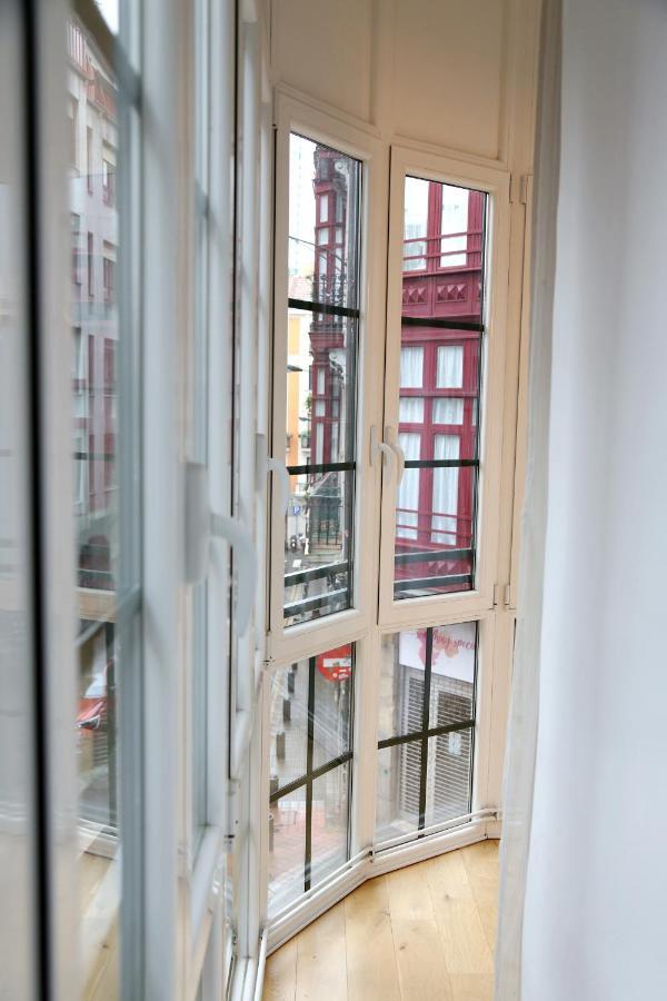 Piso Exclusivo Frente Al Casco Viejo Con Parking Gratis Apartment Bilbao Bagian luar foto